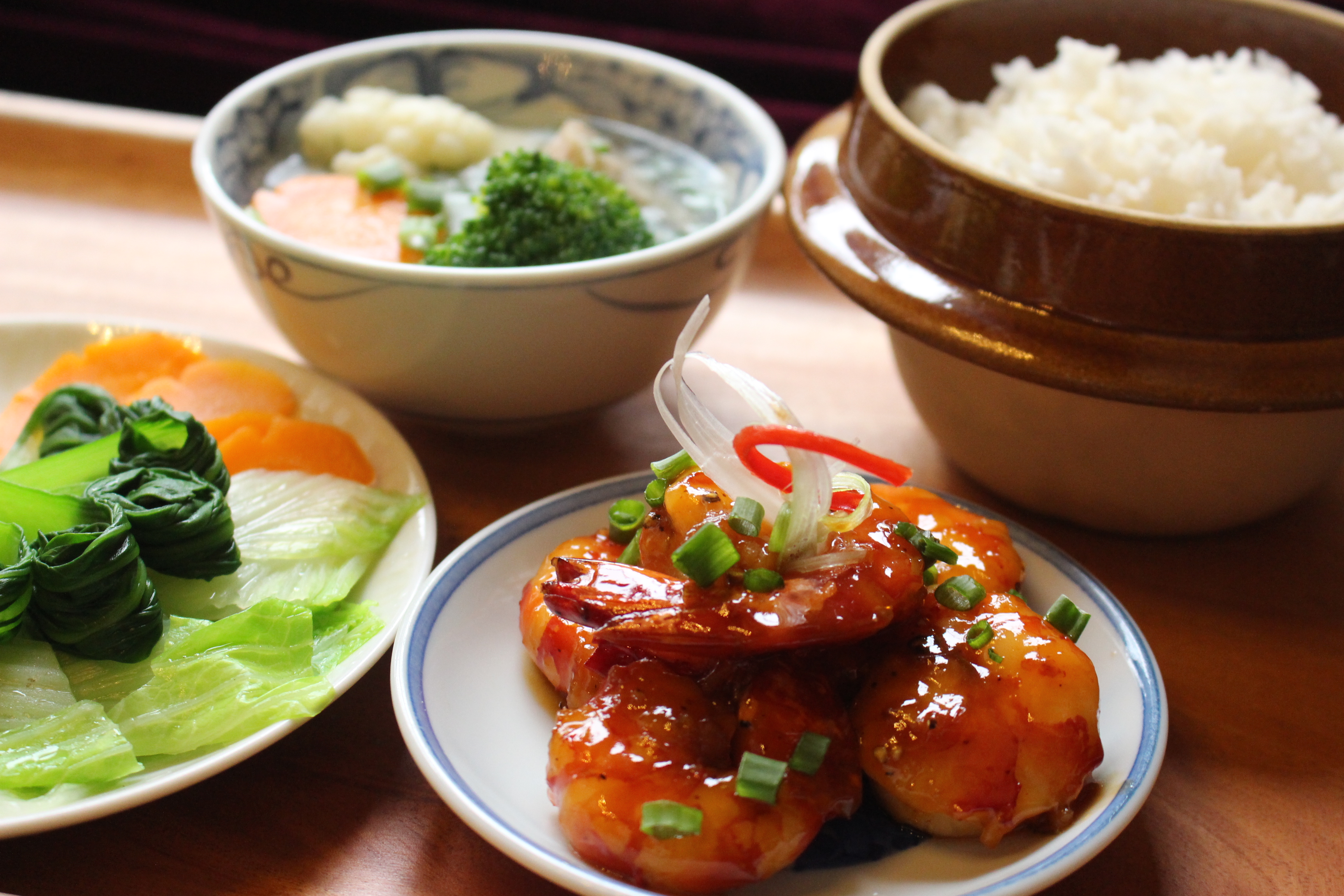 TÔM RIM THỊT NƯỚC DỪA/ SHRIMPS AND PORK BELLY SIMMERED IN COCONUT WATER